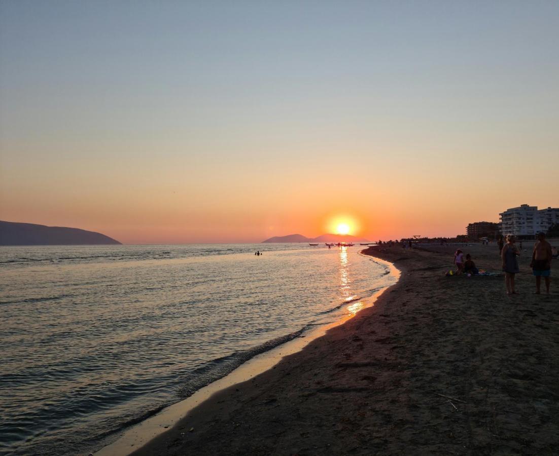 Ferienwohnung Panorama View Apt, 150M To Beach, 750M Lungo Mare Vlorë Exterior foto